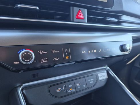 New 2026 Kia Carnival SX image 25