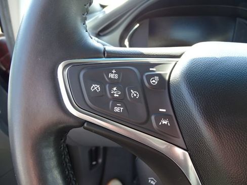 Used 2021 Chevrolet Bolt LT FWD image 19
