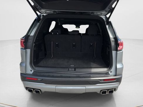 Used 2025 GMC Acadia Elevation FWD image 10