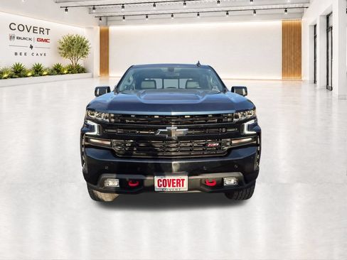 Used 2021 Chevrolet Silverado 1500 LT Trail Boss w/ Convenience Package II AWD/4WD image 3