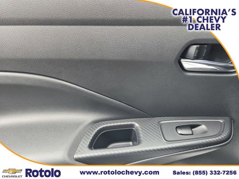 Used 2025 Nissan Versa SV FWD image 15