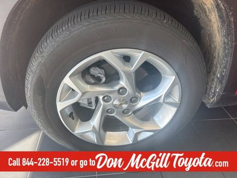 Used 2026 Chevrolet Trax LS w/ LS Convenience Package image 2