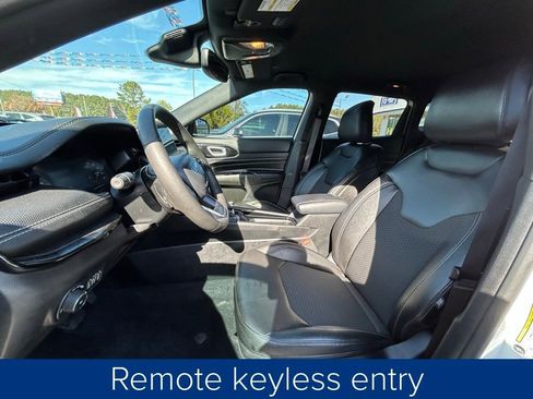 Used 2024 Jeep Compass Latitude w/ Convenience Group image 29