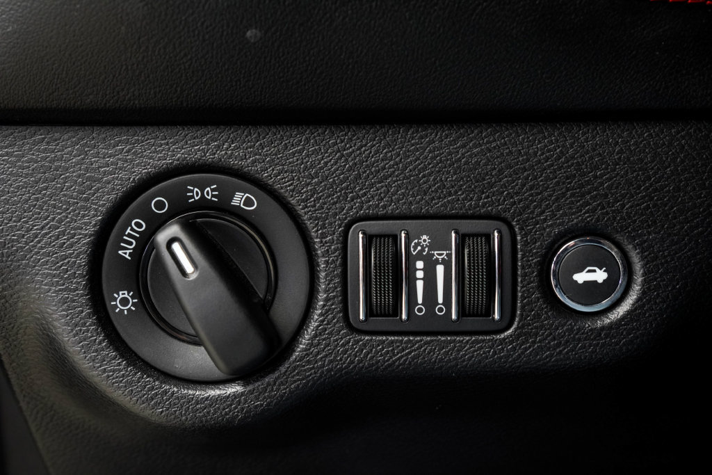 Used 2023 Dodge Challenger R/T Scat Pack RWD image 38