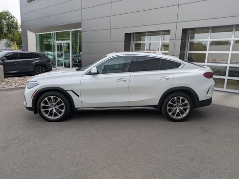 Used 2021 BMW X6 xDrive40i w/ Executive Package 2 AWD/4WD image 7