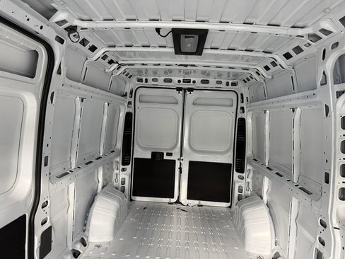 New 2026 RAM ProMaster 3500 w/ Premium Convenience Group image 30
