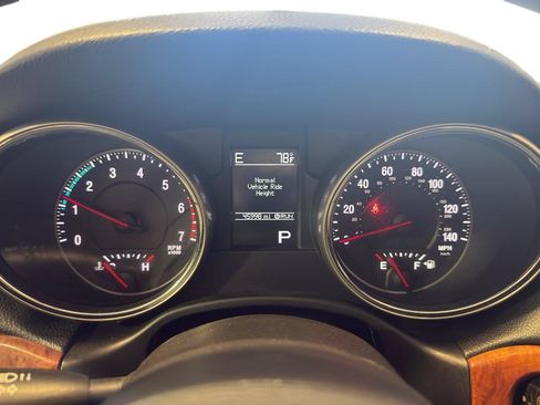 Used 2012 Jeep Grand Cherokee Overland AWD/4WD image 17