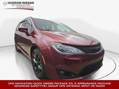Used 2019 Chrysler Pacifica Touring-L w/ Advanced Safetytec Group