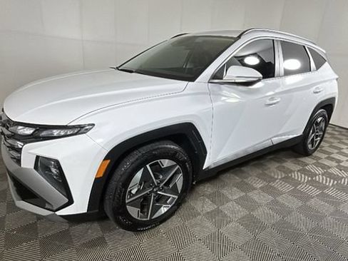 Used 2025 Hyundai Tucson SEL FWD image 6