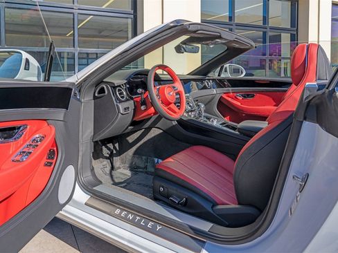 New 2024 Bentley Continental GT image 25