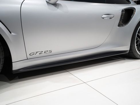 Used 2018 Porsche 911 GT2 RS image 56