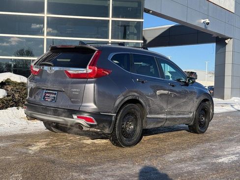 Used 2018 Honda CR-V Touring image 3