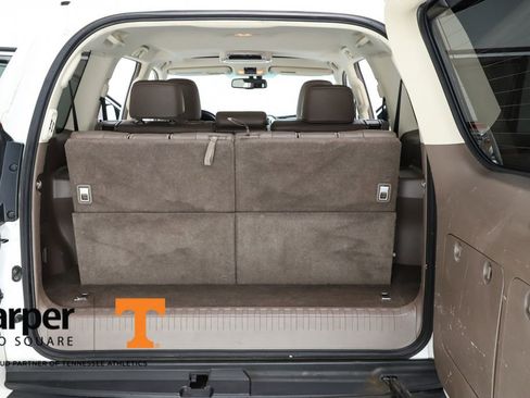 Used 2011 Lexus GX 460 image 69