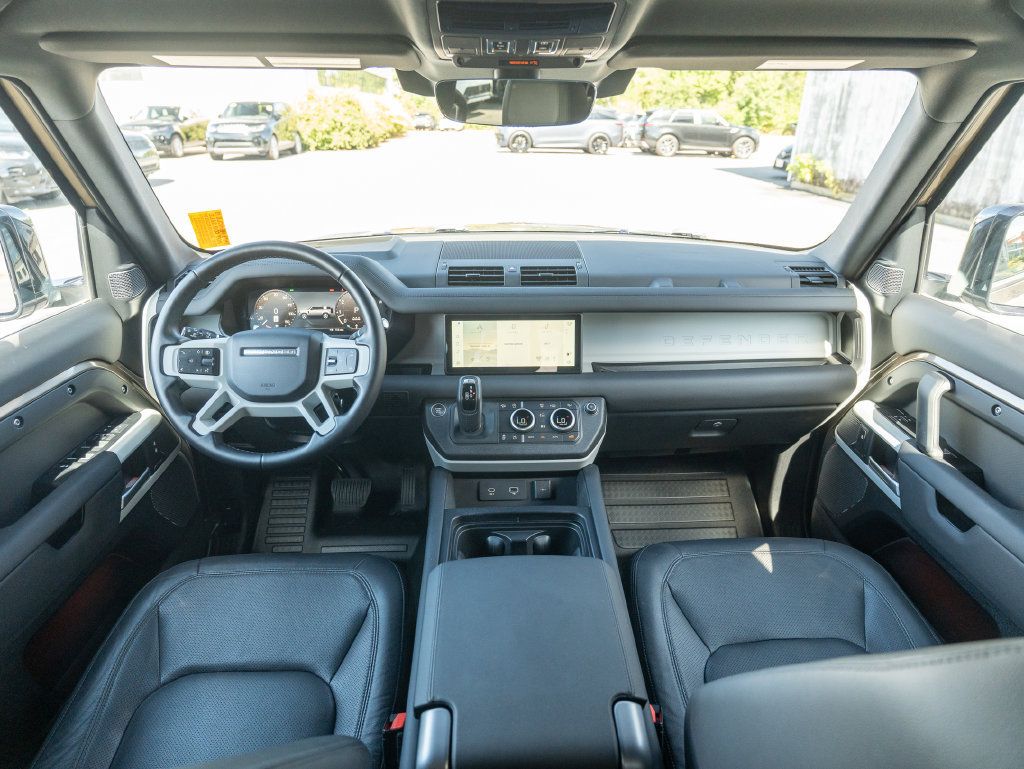 Used 2024 Land Rover Defender 110 S AWD/4WD image 18