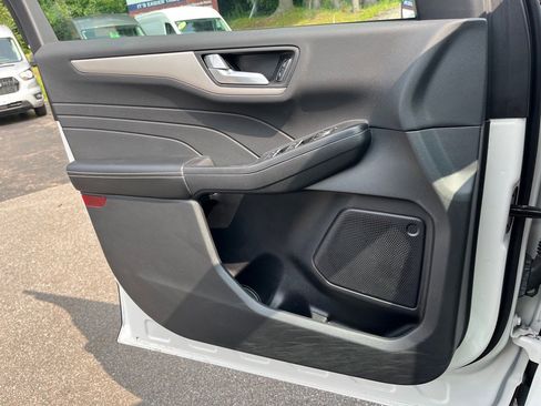 Used 2022 Ford Escape SEL w/ Equipment Group 302A image 14