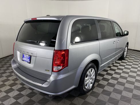 Used 2017 Dodge Grand Caravan SE w/ Power Window Group FWD image 6