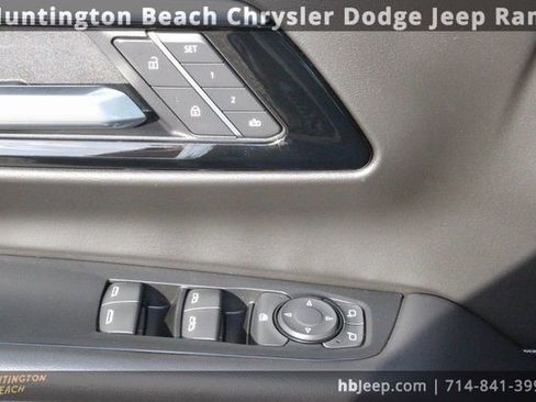 Used 2025 Chevrolet Tahoe Z71 image 13