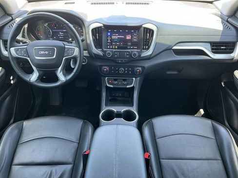 Used 2024 GMC Terrain SLT AWD/4WD image 18