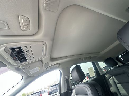 New 2026 Lincoln Nautilus Reserve AWD/4WD image 27