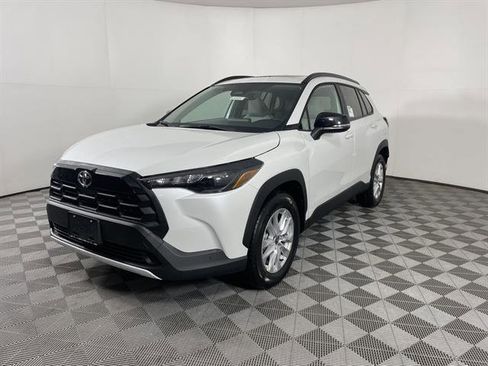 New 2026 Toyota Corolla Cross LE image 3