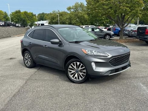 Used 2022 Ford Escape Titanium w/ Class II Trailer Tow Package AWD/4WD image 2