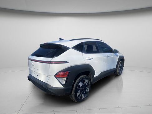 Used 2024 Hyundai Kona SEL image 5