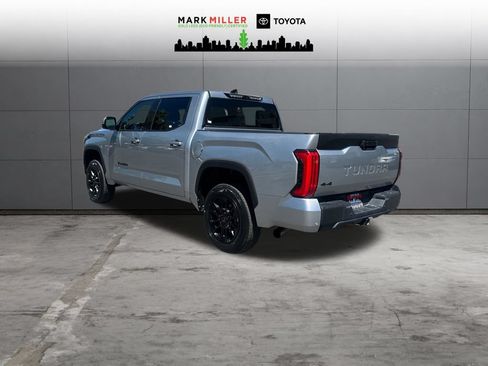 Used 2022 Toyota Tundra SR5 w/ Advanced Technology Package AWD/4WD image 3