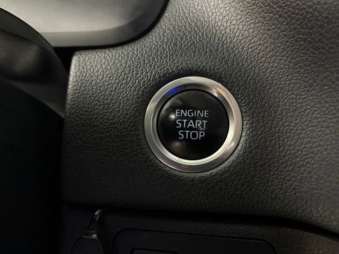 Used 2023 Toyota Tundra Limited image 21