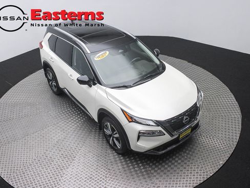 Used 2023 Nissan Rogue SL w/ SL Premium Package AWD/4WD image 3