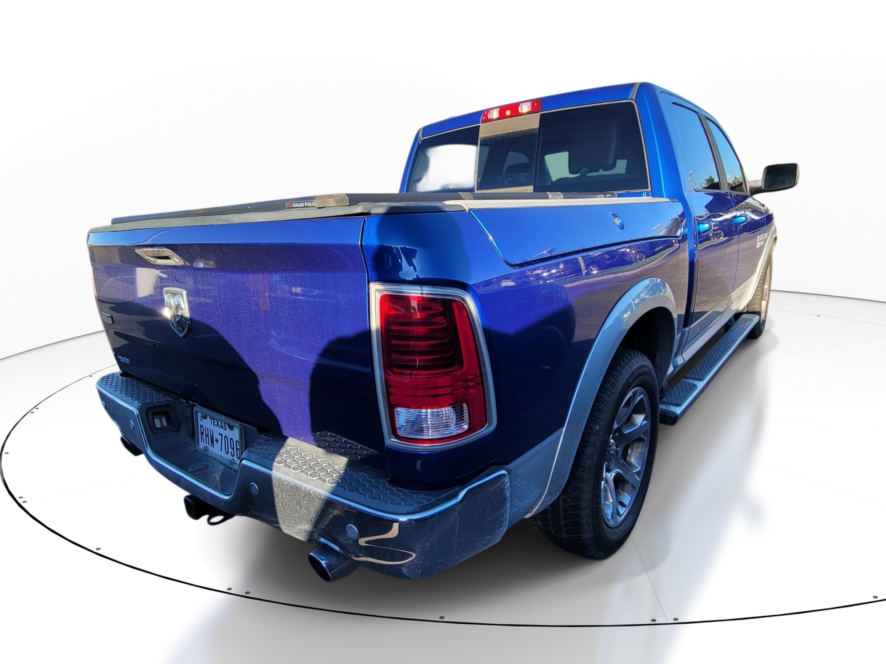 Used 2016 RAM 1500 Laramie w/ Convenience Group RWD image 4