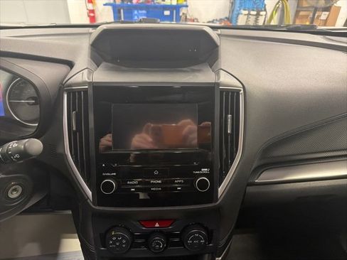 Used 2019 Subaru Forester Premium image 19