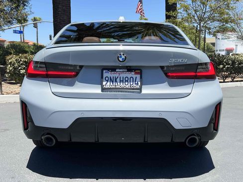 Used 2024 BMW 330i Sedan w/ M Sport Package RWD image 29