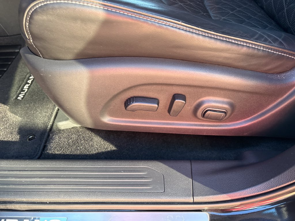Used 2019 Nissan Murano Platinum w/ Cargo Package AWD/4WD image 38