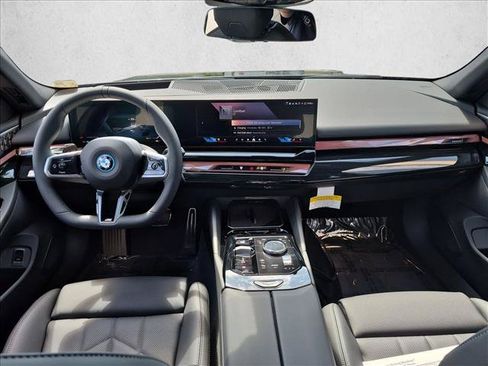 New 2027 BMW i5 eDrive40 w/ M Sport Package RWD image 14