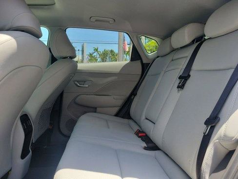 Used 2024 Hyundai Kona Limited FWD image 19