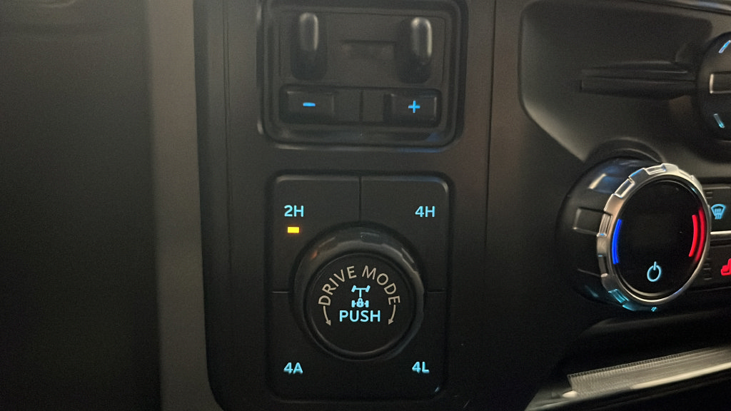 Used 2021 Ford F150 Lariat w/ Max Trailer Tow Package AWD/4WD image 31