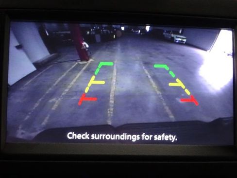 Used 2019 Nissan NV 2500 SV image 8