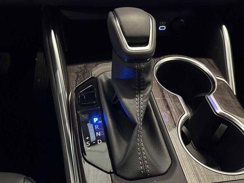 New 2026 Toyota Highlander Platinum image 15