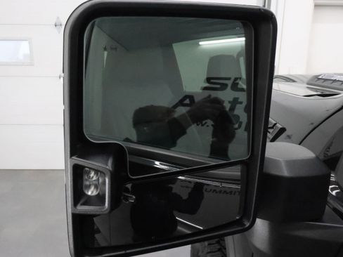 Used 2024 Chevrolet Silverado 2500 LT w/ Midnight Edition image 47