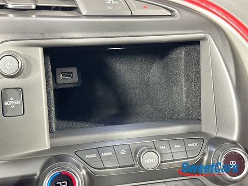Used 2015 Chevrolet Corvette Z06 w/ 3LZ Preferred Equipment Group RWD image 24