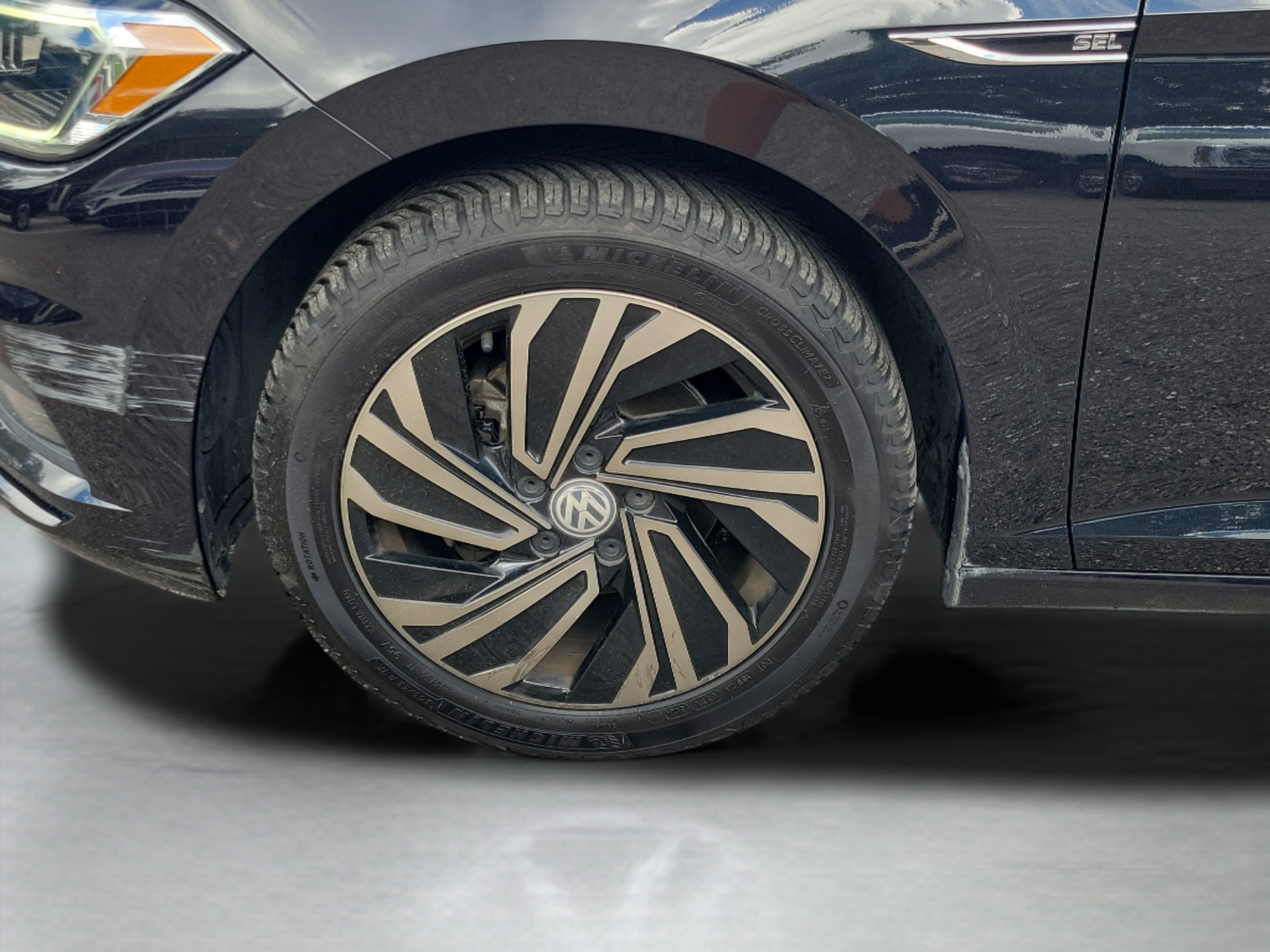 Used 2019 Volkswagen Jetta SEL Premium FWD image 32