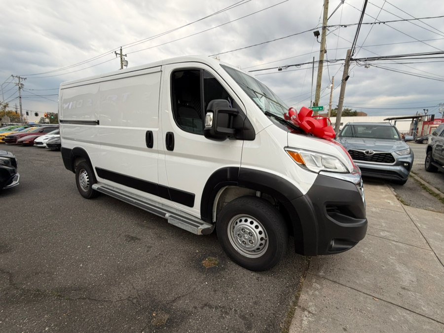 Used 2025 RAM ProMaster 2500 w/ U-Haul Equipment Group FWD image 15