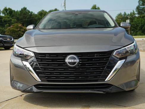 Used 2025 Nissan Sentra S FWD image 16