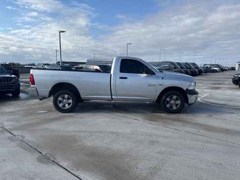 Used 2016 RAM 1500 Tradesman w/ Chrome Appearance Group image 4