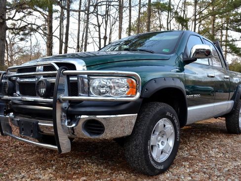 Used 2004 Dodge Ram 1500 Truck ST image 2