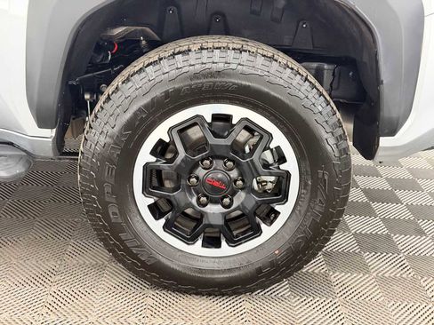 Used 2025 Toyota 4Runner TRD Off-Road image 14