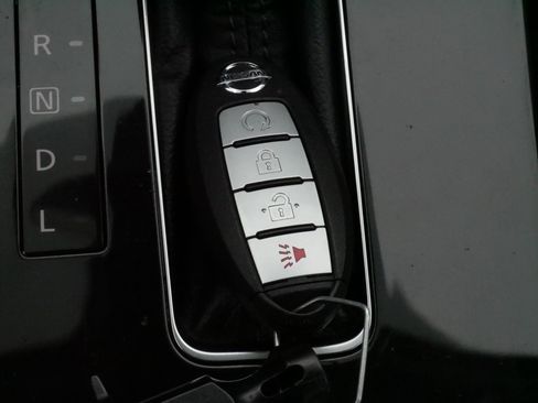 Used 2021 Nissan Kicks SR w/ SR Premium Package image 31