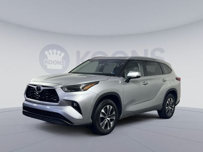 Used 2023 Toyota Highlander XLE