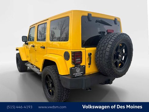 Used 2015 Jeep Wrangler Unlimited Sahara image 4