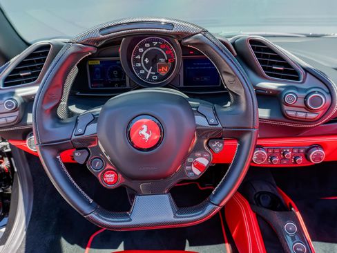 Used 2018 Ferrari 488 Spider RWD image 65
